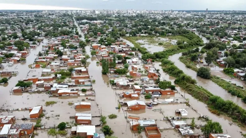 Protestas en Bahía Blanca: tras el veto de Milei, denuncian que 4.000 personas aún no cobraron el subsidio