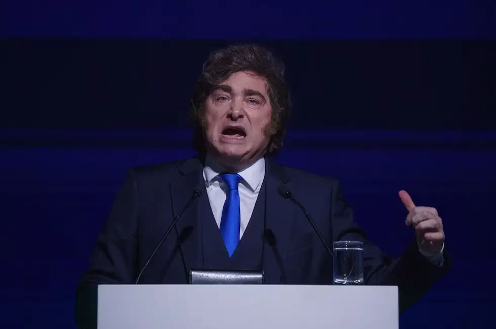 MIlei cerró el Summit2026 de AmCham.