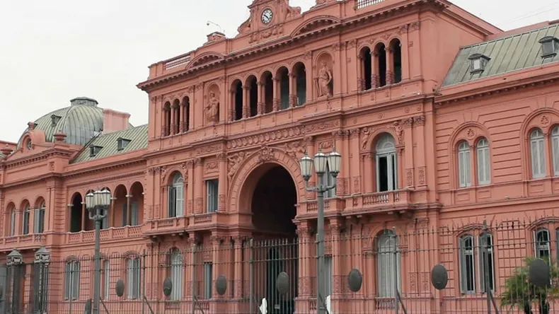 El Gobierno suspendió acreditaciones a más de 60 periodistas en Casa Rosada